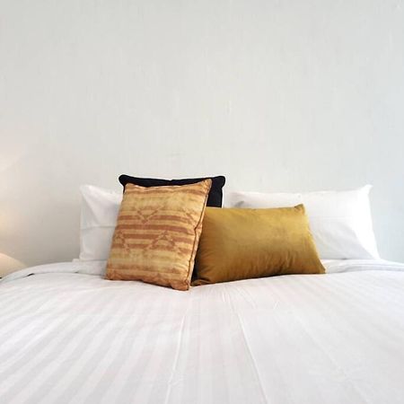 Magical Mcatee W Pool And King Bed Apartment Фриментъл Екстериор снимка